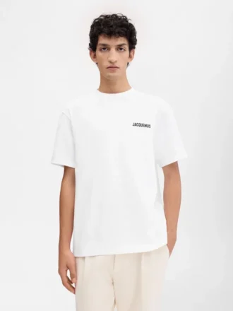 Camiseta con el logotipo y la dirección de Londres Camiseta de manga corta con logotipo y dirección, vendida exclusivamente en línea y en nuestra tienda de Londres Camiseta con el logotipo y la dirección de Londres Camiseta de manga corta con logotipo y dirección, vendida exclusivamente en línea y en nuestra tienda de Londres
