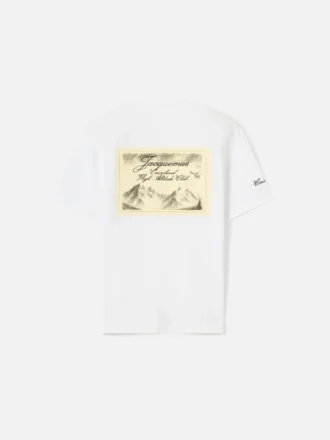 Camiseta Courchevel High Altitude Club Camiseta de manga corta con logotipo, vendida exclusivamente en línea y en nuestra boutique de Courchevel. Camiseta Courchevel High Altitude Club Camiseta de manga corta con logotipo, vendida exclusivamente en línea y en nuestra boutique de Courchevel.