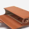 El bolso bandolera grande con solapa Bambino