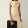 El bolso cuadrado pequeño Spiaggia Bolso cuadrado pequeño de rafia El bolso cuadrado pequeño Spiaggia Bolso cuadrado pequeño de rafia