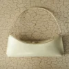 El bolso de mano Ovalo Bolso bandolera plegado
