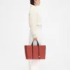 El cárdigan Jacquemus Cárdigan emblemático El cárdigan Jacquemus Cárdigan emblemático