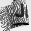 El pañuelo de Jacquemus Pañuelo con logotipo Fringe El pañuelo de Jacquemus Pañuelo con logotipo Fringe