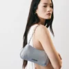 El pequeño bolso de hombro Bisou Chaine Small El pequeño bolso de hombro Bisou Chaine Small