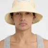 El sombrero Vela Sombrero de rafia plegado