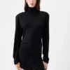 El vestido Spallina Vestido drapeado de cuello alto El vestido Spallina Vestido drapeado de cuello alto