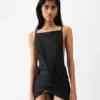 El vestido Spiaggia Vestido con cuello cuadrado y body integrado El vestido Spiaggia Vestido con cuello cuadrado y body integrado