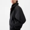 La bomber Aero Bomber con cuello alto
