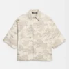 La camisa Aloe Camisa cuadrada de jacquard con estampado de plátanos
