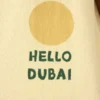 La camiseta Hello Dubai Camiseta con logotipo, vendida exclusivamente en línea y en nuestros puntos de venta de los Emiratos Árabes Unidos La camiseta Hello Dubai Camiseta con logotipo, vendida exclusivamente en línea y en nuestros puntos de venta de los Emiratos Árabes Unidos