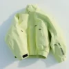 La chaqueta Gore-Tex Chaqueta Gore-Tex 2 en 1 Jacquemus + Nike – Colaboración Jacquemus + Nike La chaqueta Gore-Tex Chaqueta Gore-Tex 2 en 1 Jacquemus + Nike – Colaboración Jacquemus + Nike