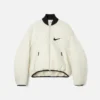 La chaqueta Gore-Tex Chaqueta Gore-Tex 2 en 1 Jacquemus + Nike – Colaboración Jacquemus + Nike La chaqueta Gore-Tex Chaqueta Gore-Tex 2 en 1 Jacquemus + Nike – Colaboración Jacquemus + Nike
