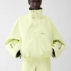 La chaqueta Gore-Tex Chaqueta Gore-Tex 2 en 1 Jacquemus + Nike – Colaboración Jacquemus + Nike La chaqueta Gore-Tex Chaqueta Gore-Tex 2 en 1 Jacquemus + Nike – Colaboración Jacquemus + Nike