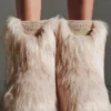 Las botas Mid Yeti Moon Boot de Jacquemus Botas de piel sintética – en colaboración con Moon Boot Las botas Mid Yeti Moon Boot de Jacquemus Botas de piel sintética – en colaboración con Moon Boot