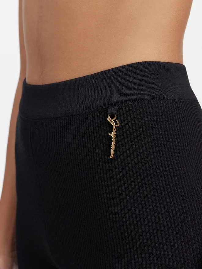 Los pantalones cortos Pralù Pantalones cortos de punto con logotipo Charm Los pantalones cortos Pralù Pantalones cortos de punto con logotipo Charm