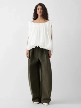 Los pantalones Ovalo Pantalones acampanados