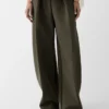 Los pantalones Ovalo Pantalones acampanados Los pantalones Ovalo Pantalones acampanados