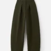 Los pantalones Ovalo Pantalones acampanados Los pantalones Ovalo Pantalones acampanados