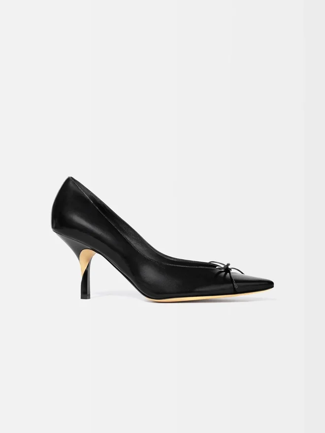Los tacones Tourni Tacones de salón retorcidos Los tacones Tourni Tacones de salón retorcidos