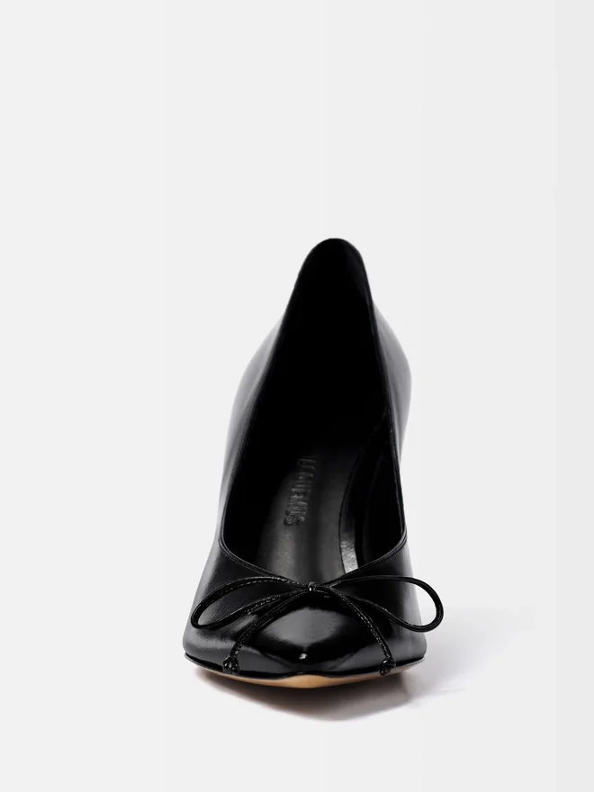 Los tacones Tourni Tacones de salón retorcidos Los tacones Tourni Tacones de salón retorcidos