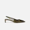 Los zapatos destalonados bajos Duelo Tacones bajos redondos y cuadrados Los zapatos destalonados bajos Duelo Tacones bajos redondos y cuadrados