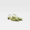Los zapatos destalonados bajos Duelo Tacones bajos redondos y cuadrados Los zapatos destalonados bajos Duelo Tacones bajos redondos y cuadrados