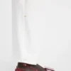 Los zapatos destalonados bajos Duelo Tacones bajos redondos y cuadrados Los zapatos destalonados bajos Duelo Tacones bajos redondos y cuadrados