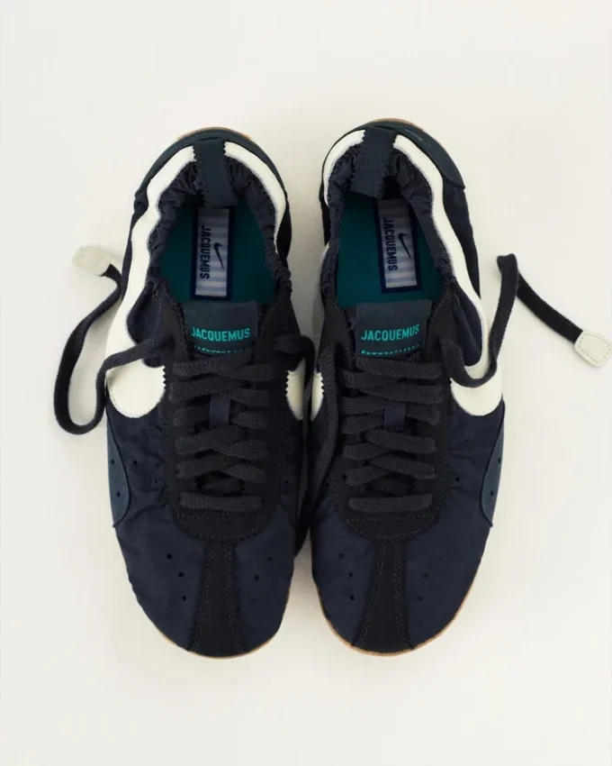 Zapatillas Moon Shoe Zapatillas unisex Moon Shoes de Jacquemus + Nike – Colaboración entre Jacquemus y Nike Zapatillas Moon Shoe Zapatillas unisex Moon Shoes de Jacquemus + Nike – Colaboración entre Jacquemus y Nike