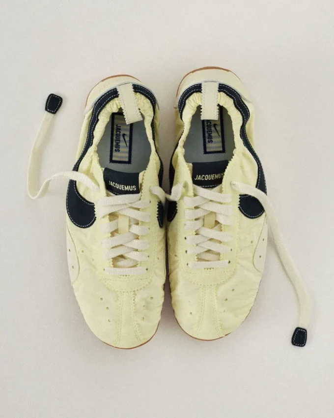 Zapatillas Moon Shoe Zapatillas unisex Moon Shoes de Jacquemus + Nike – Colaboración entre Jacquemus y Nike Zapatillas Moon Shoe Zapatillas unisex Moon Shoes de Jacquemus + Nike – Colaboración entre Jacquemus y Nike